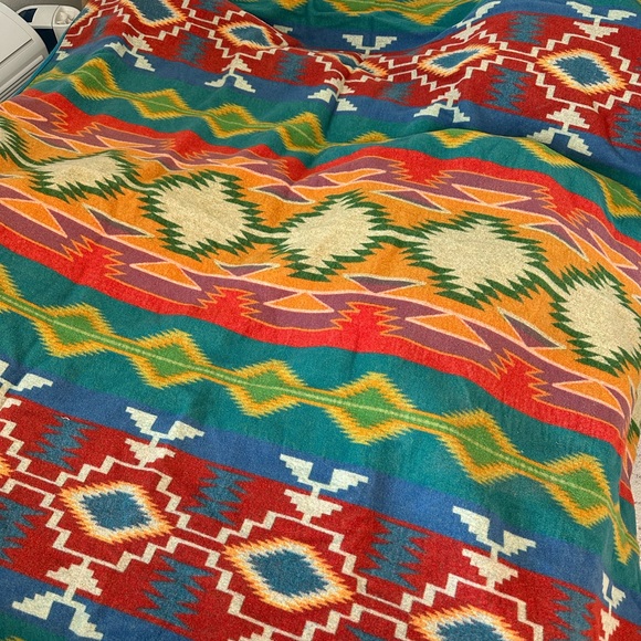 Pendleton Bedding Pendleton Blanket Queen Size Poshmark